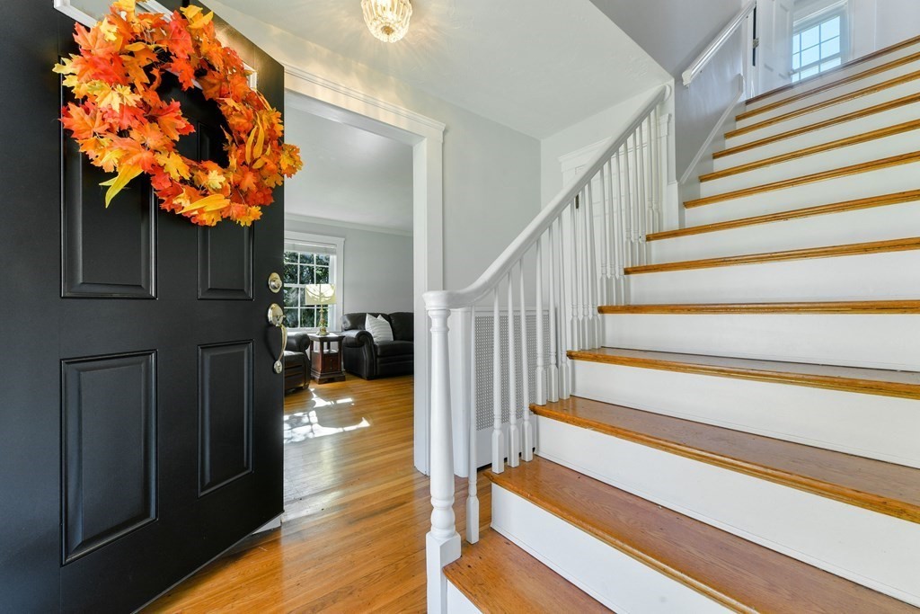 221 Central Street Hingham, MA 02043 - Photo 2 of 19