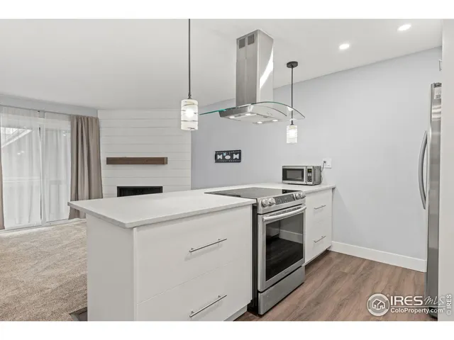 $425,000 | 695 Manhattan Drive, Unit 219, Boulder, CO 80303