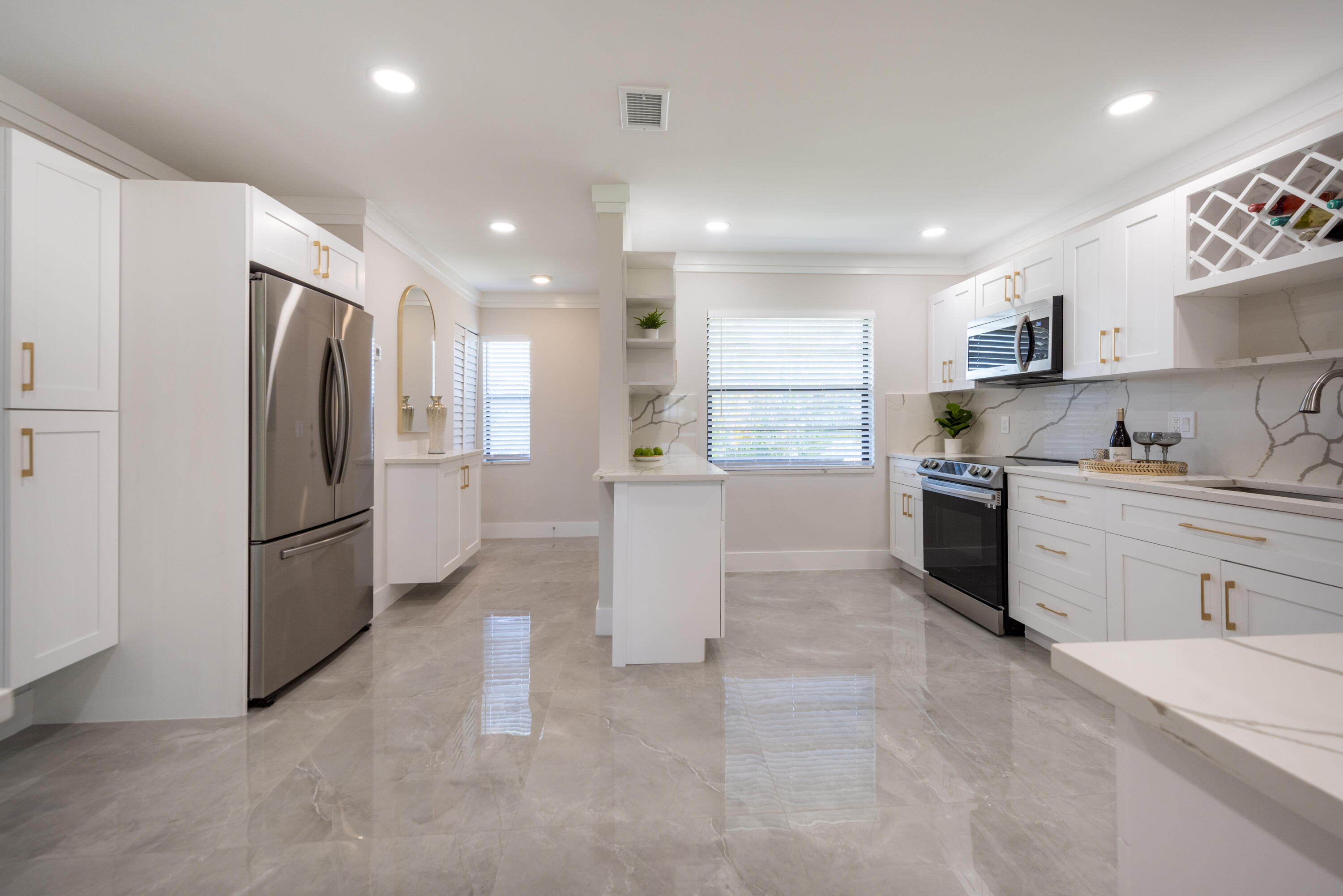 7920 Eastlake Drive, Unit 19F Boca Raton, FL 33433 - Photo 6 of 22 _DSC9571