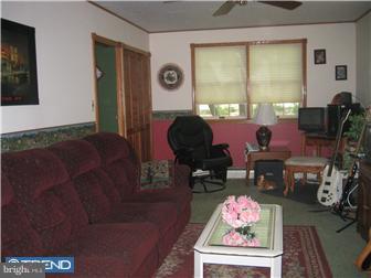 141 Glassboro Road Monroeville, NJ 08343 - Photo 4 of 10 Family Room