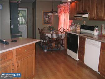 141 Glassboro Road Monroeville, NJ 08343 - Photo 5 of 10 Kitchen