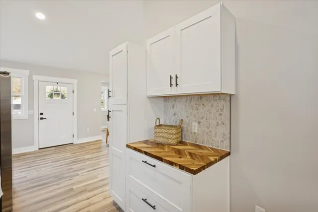 $350,000 | 178 Maple Street Northeast, Rockford, MI 49341