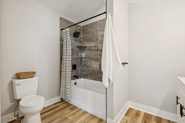 $350,000 | 178 Maple Street Northeast, Rockford, MI 49341