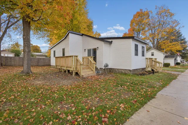 $350,000 | 178 Maple Street Northeast, Rockford, MI 49341
