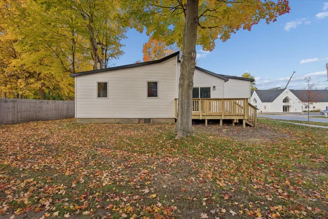 $350,000 | 178 Maple Street Northeast, Rockford, MI 49341