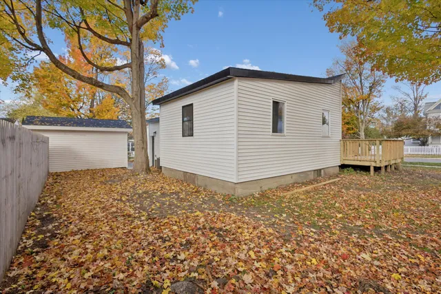$350,000 | 178 Maple Street Northeast, Rockford, MI 49341