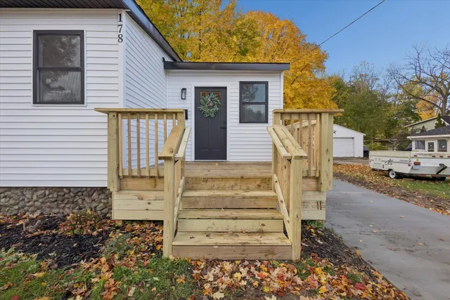$350,000 | 178 Maple Street Northeast, Rockford, MI 49341