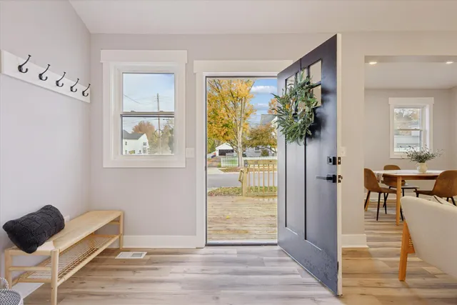 $350,000 | 178 Maple Street Northeast, Rockford, MI 49341