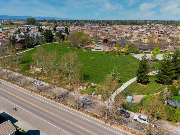 $595,888 | 1241 Valley Glen Drive, Dixon, CA 95620