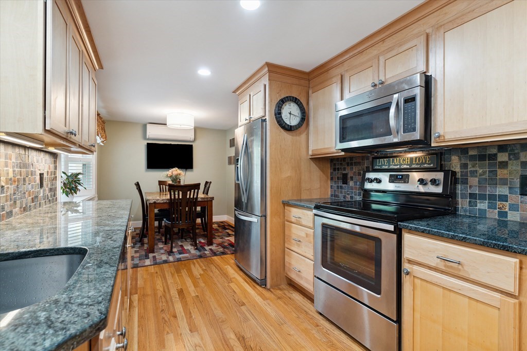 5 Reservation Road, Unit 5 Andover, MA 01810 - Photo 3 of 41 Gallery Image 3