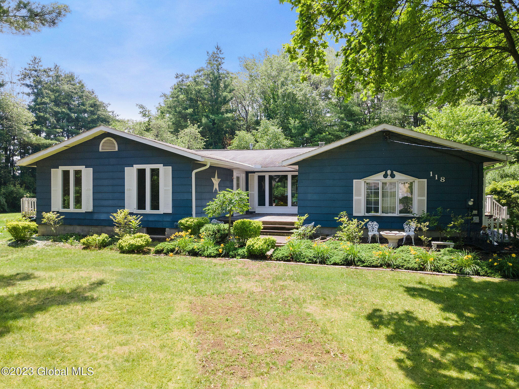 118 Evans Road Rotterdam, NY 12306 - Photo 1 of 61 1-web-or-mls-118EvansRd_01