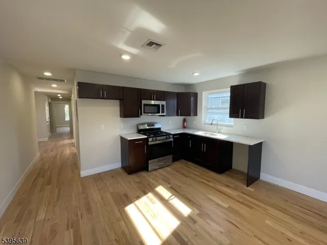 $2,700 | 119-121 Lewis Street, Unit 2, Paterson, NJ 07501