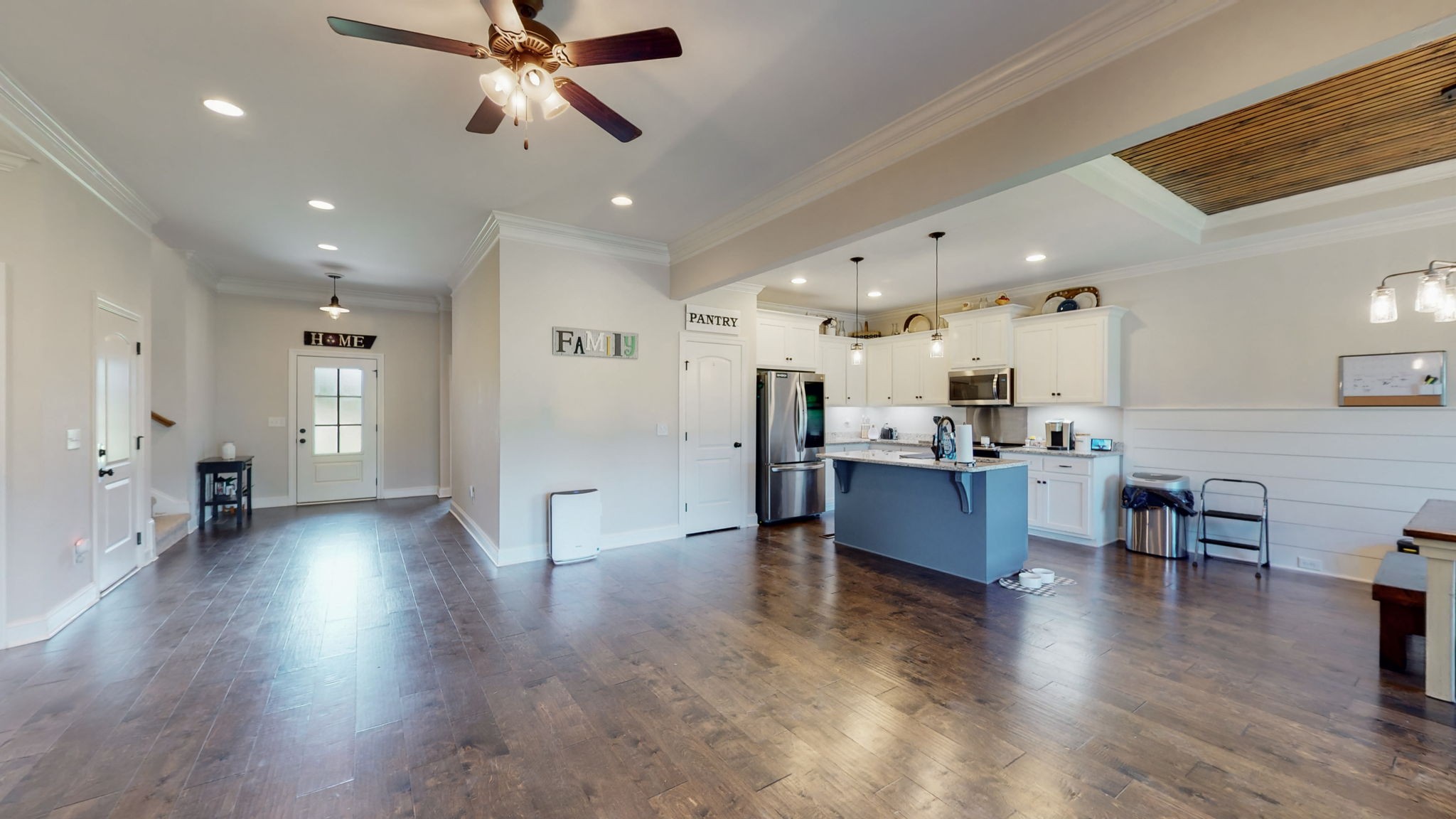 650 Burford Road Lebanon, TN 37087 - Photo 5 of 50 a living room with furniture and kitchen view