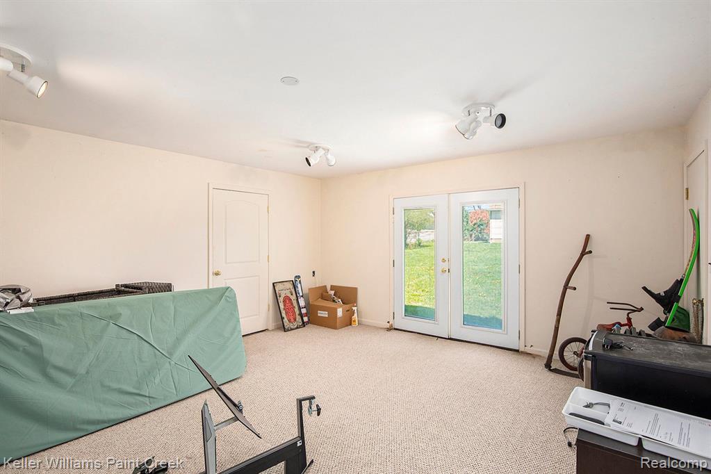 3115 Lexington Road Waterford, MI 48328 - Photo 15 of 16 Gallery Image 15