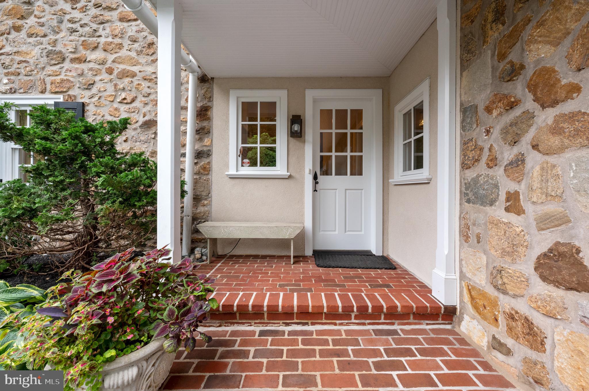 105 Brooke Farm Road Wayne, PA 19087 - Photo 8 of 47 Covered side porch near Garage