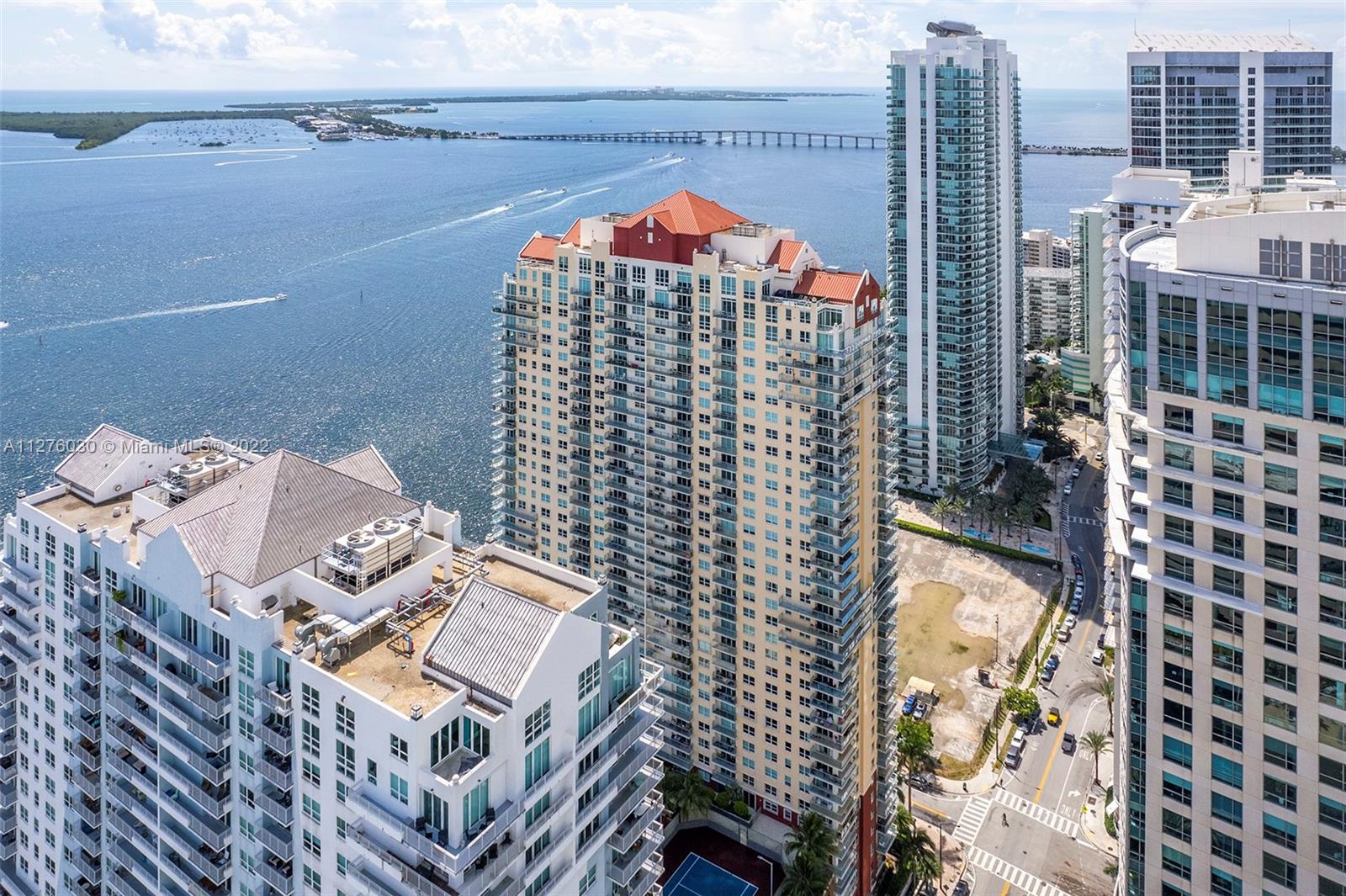 1155 Brickell Bay Drive, Unit PH104 Miami, FL 33131 - Photo 31 of 33