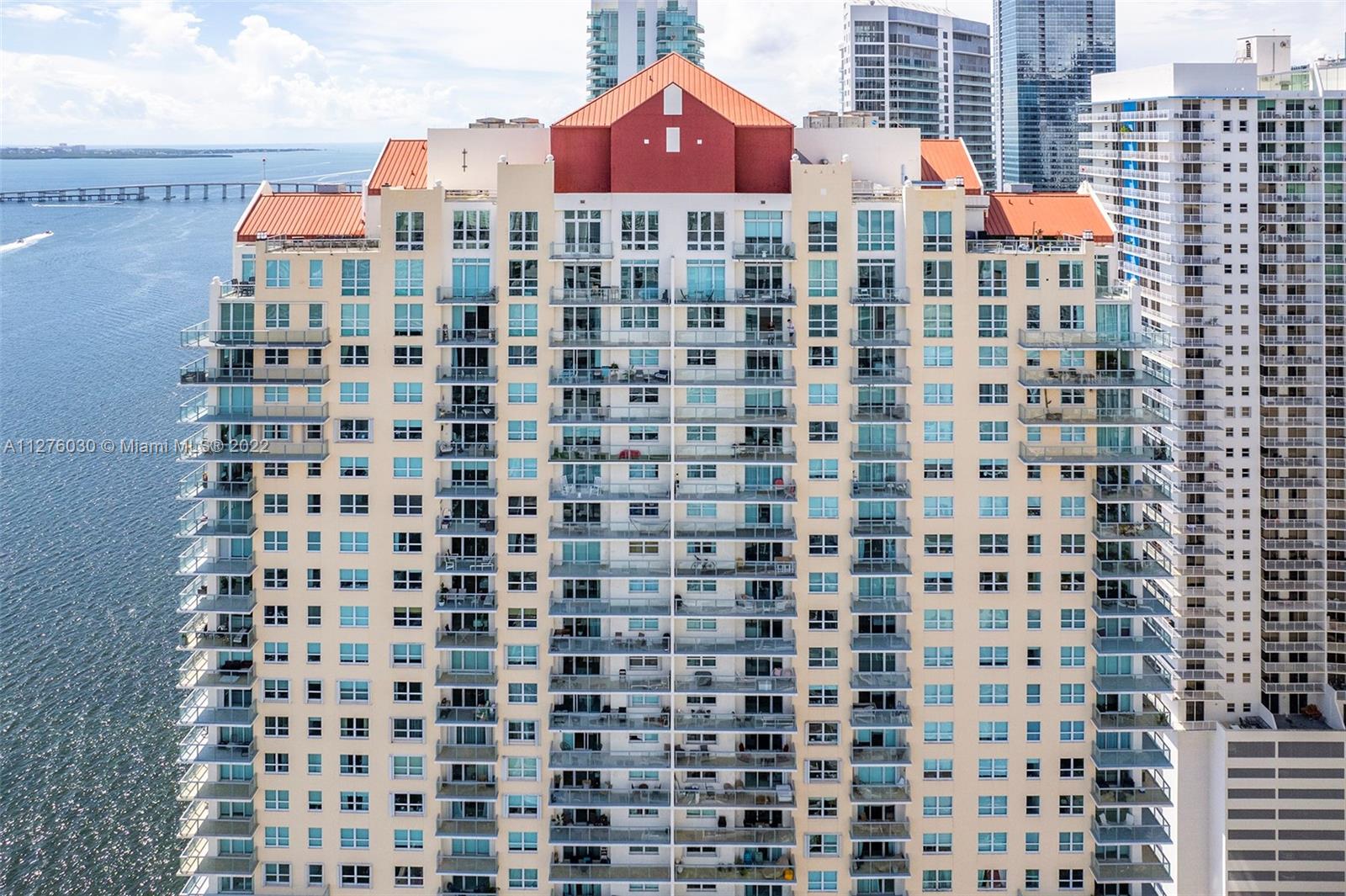 1155 Brickell Bay Drive, Unit PH104 Miami, FL 33131 - Photo 32 of 33 a view of a building