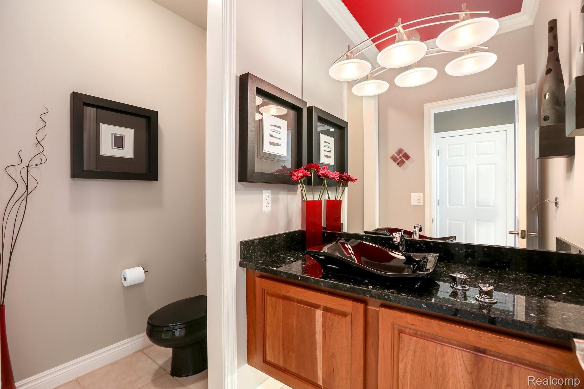 1149 Autumnview Drive Rochester, MI 48307 - Photo 32 of 65 32-web-or-mls-1149 Autumnview Dr0028.jpg