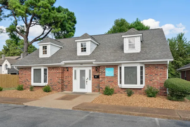 $2,950 | 352 Poplar View Lane East, Collierville, TN 38017