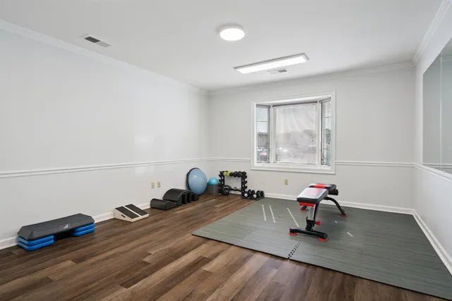 $2,950 | 352 Poplar View Lane East, Collierville, TN 38017