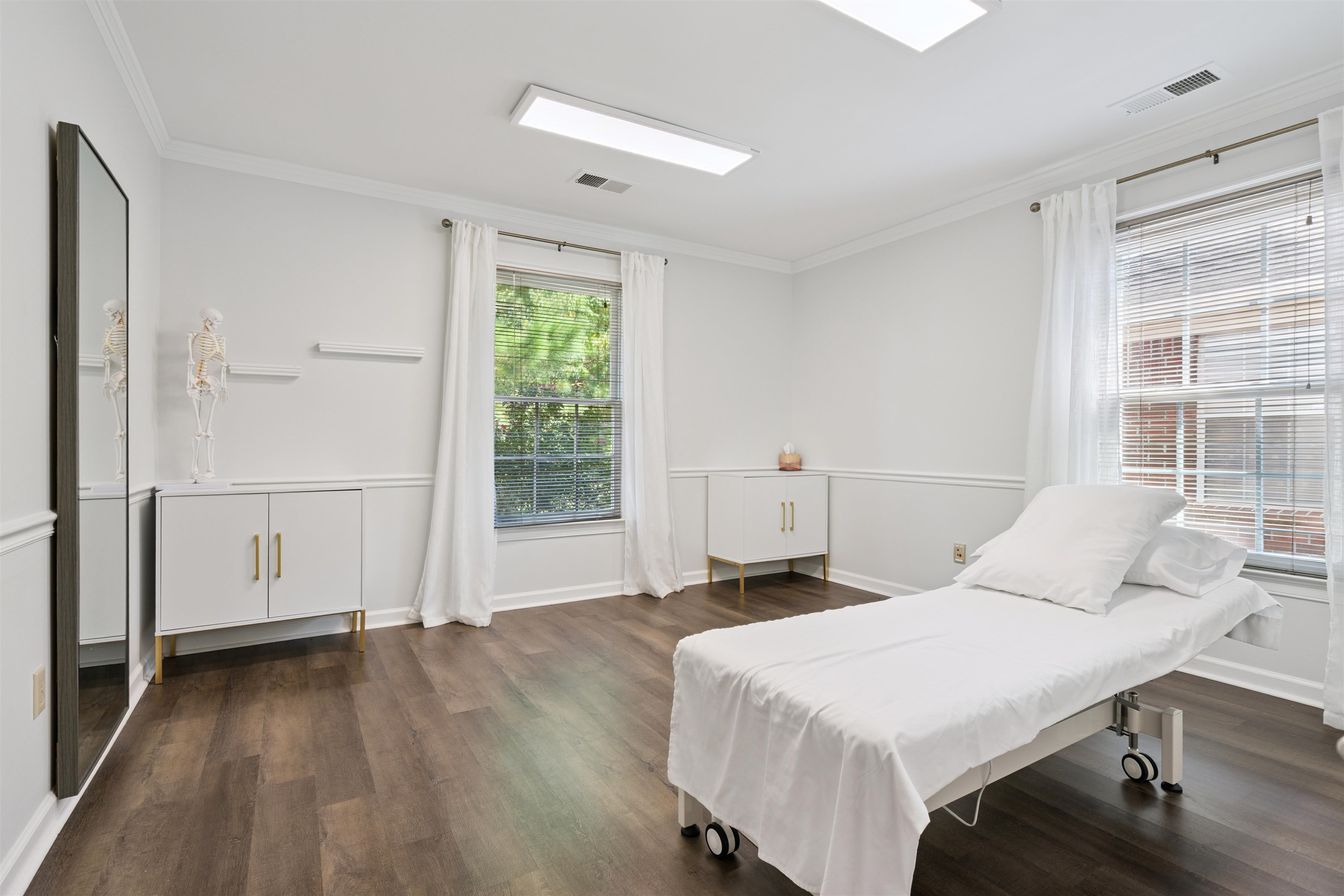 352 Poplar View Lane East Collierville, TN 38017 - Photo 7 of 16 a bedroom with a bed and a window