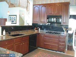 1502 Quaker Ridge West Chester, PA 19380 - Photo 3 of 12 Gallery Image 3