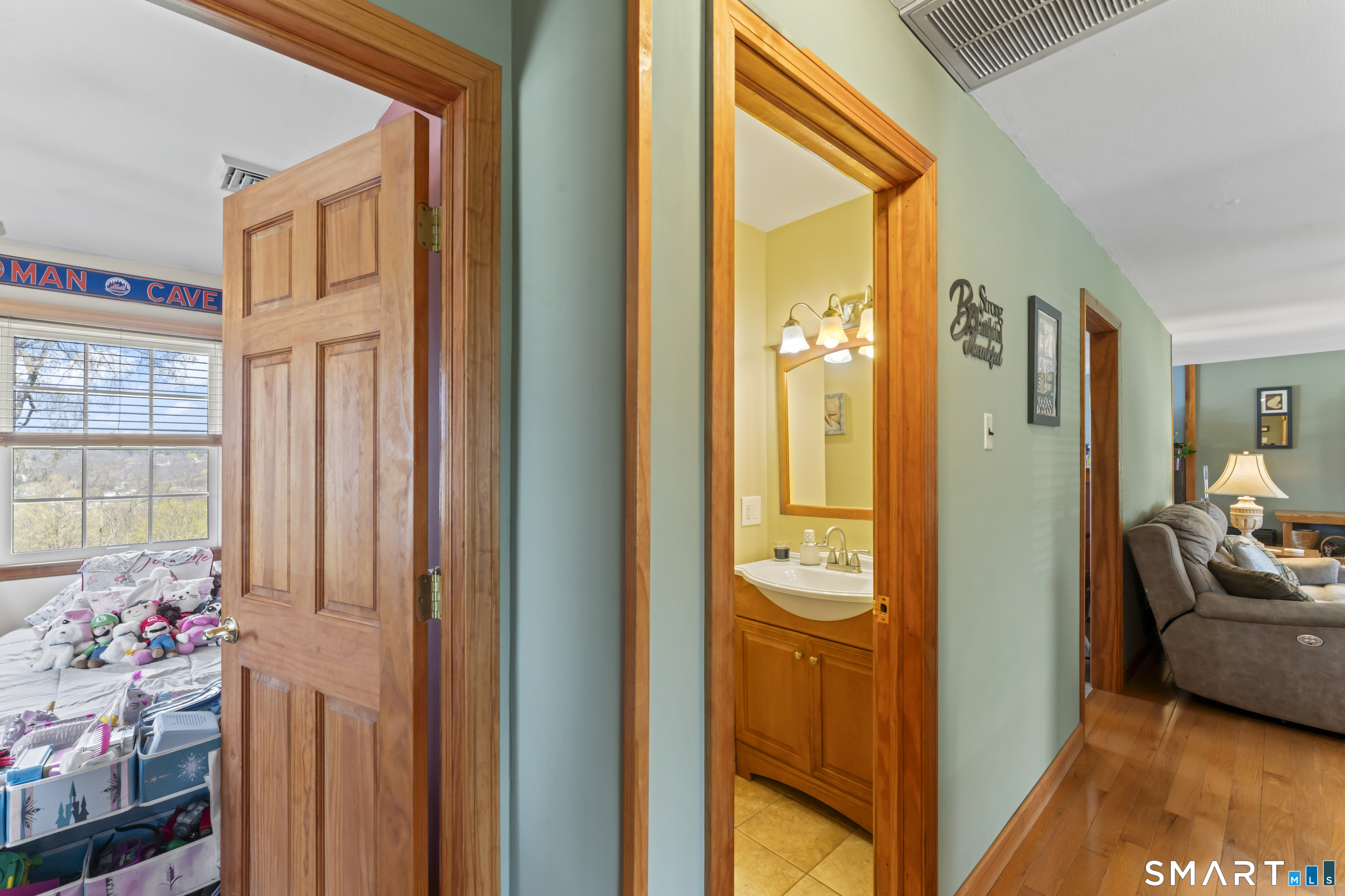 33 Coram Road Shelton, CT 06484 - Photo 13 of 34