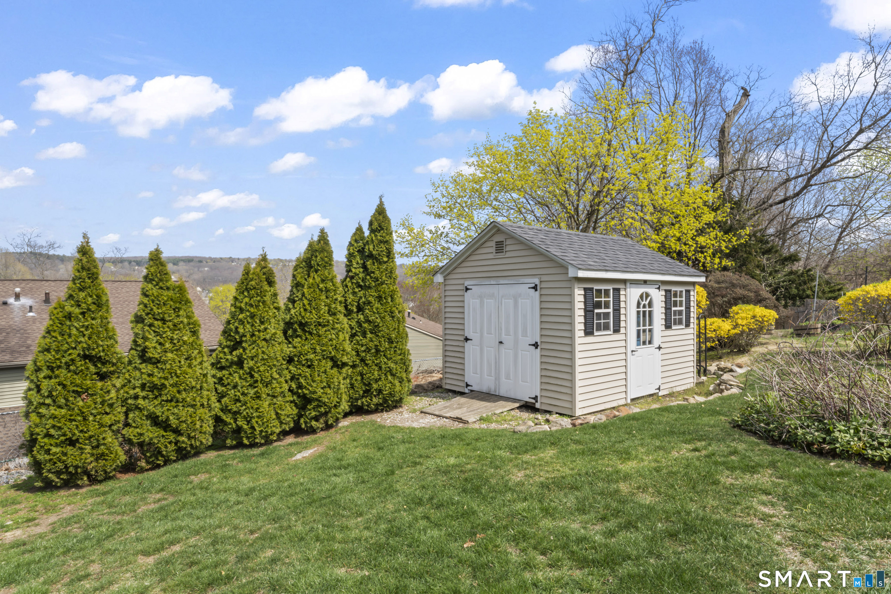 33 Coram Road Shelton, CT 06484 - Photo 30 of 34