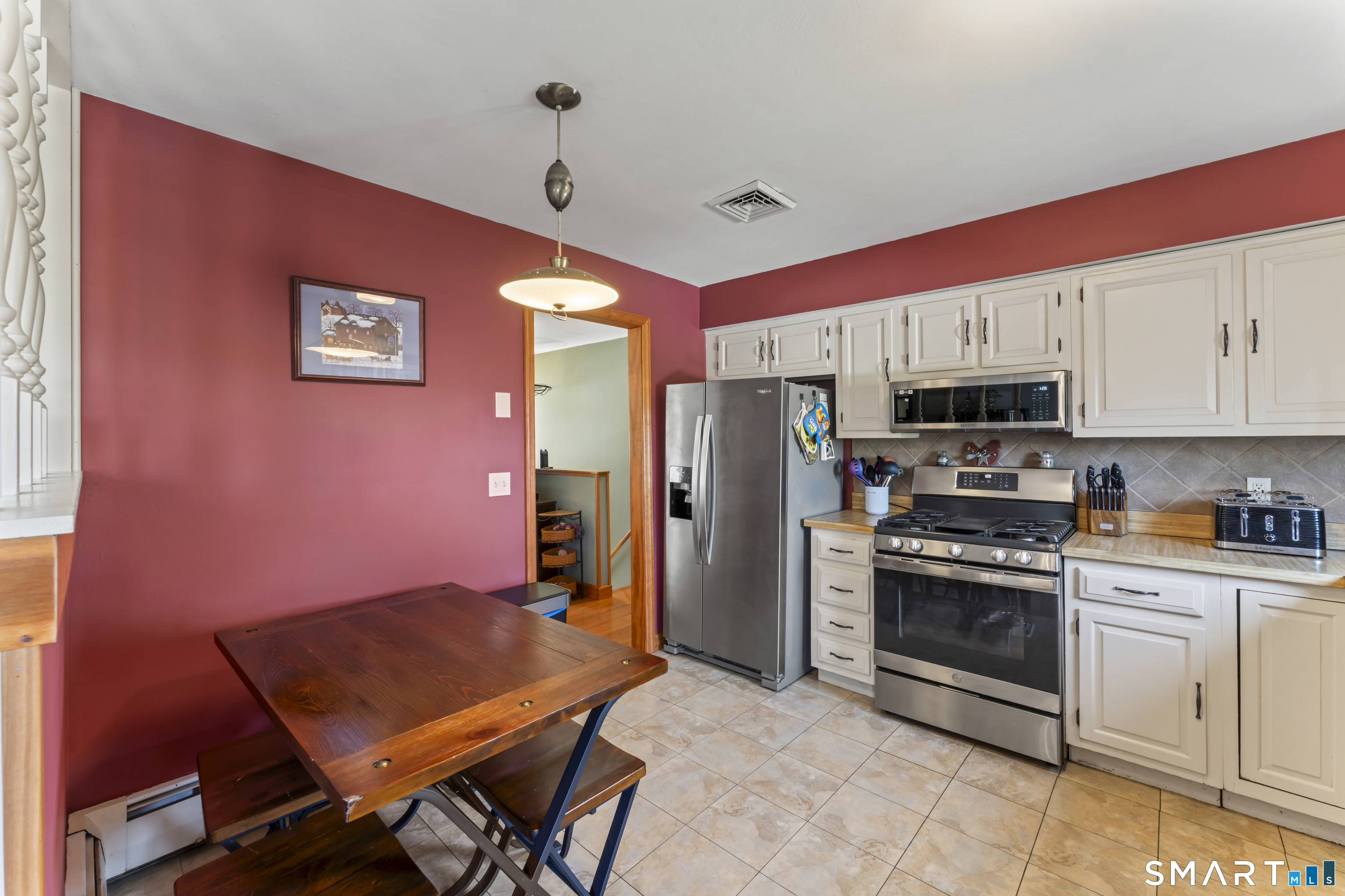 33 Coram Road Shelton, CT 06484 - Photo 7 of 34