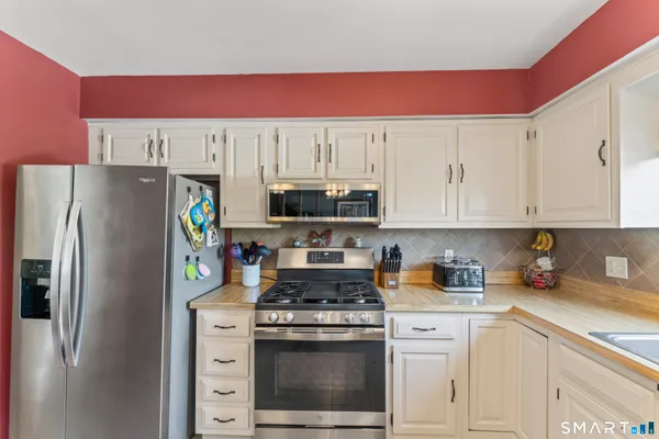 $439,900 | 33 Coram Road, Shelton, CT 06484