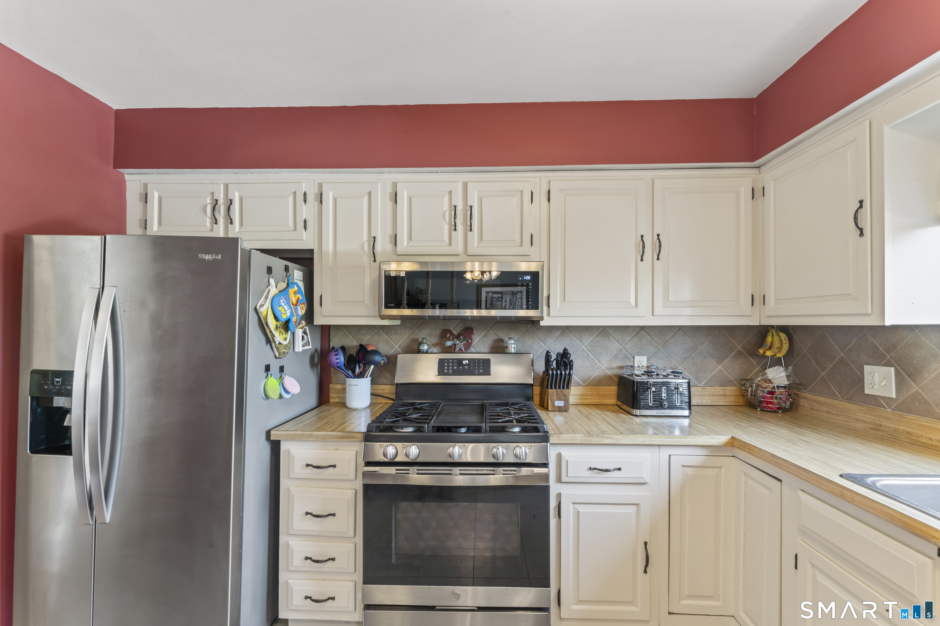 33 Coram Road Shelton, CT 06484 - Photo 8 of 34