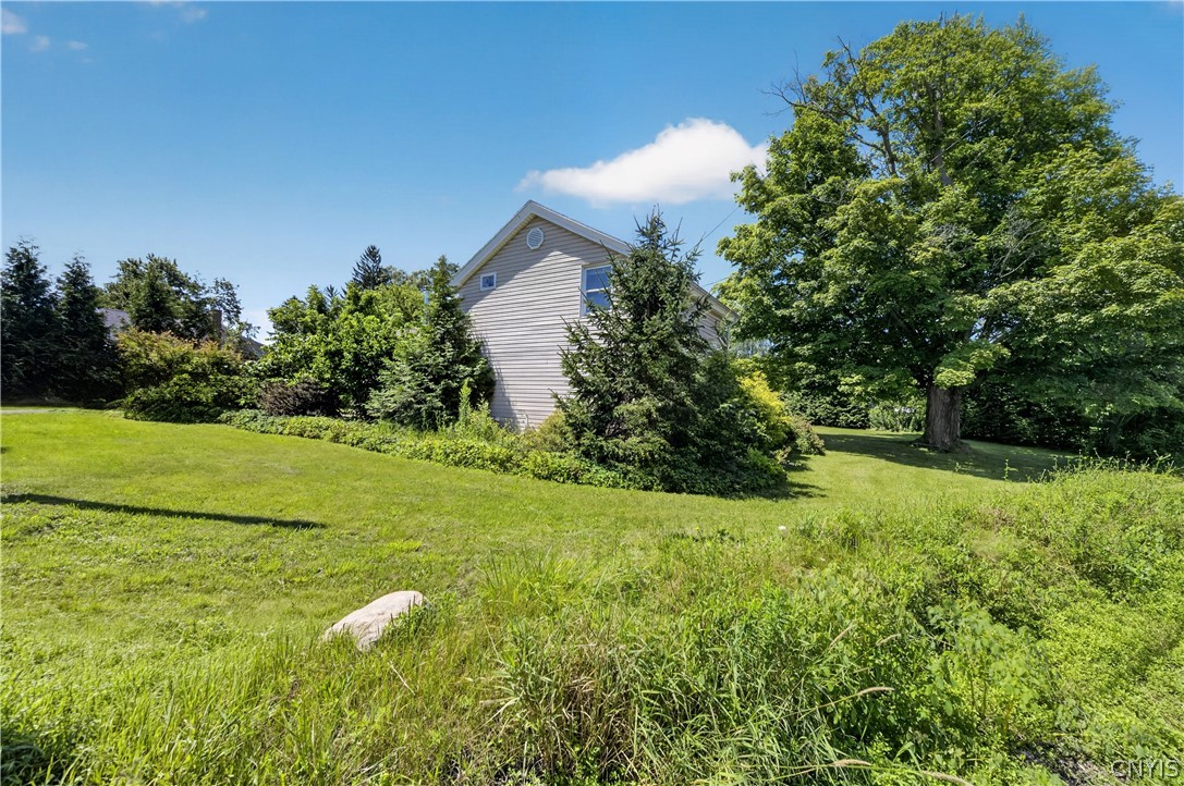 3223 Amber Road Onondaga, NY 13108 - Photo 4 of 42 Gallery Image 4