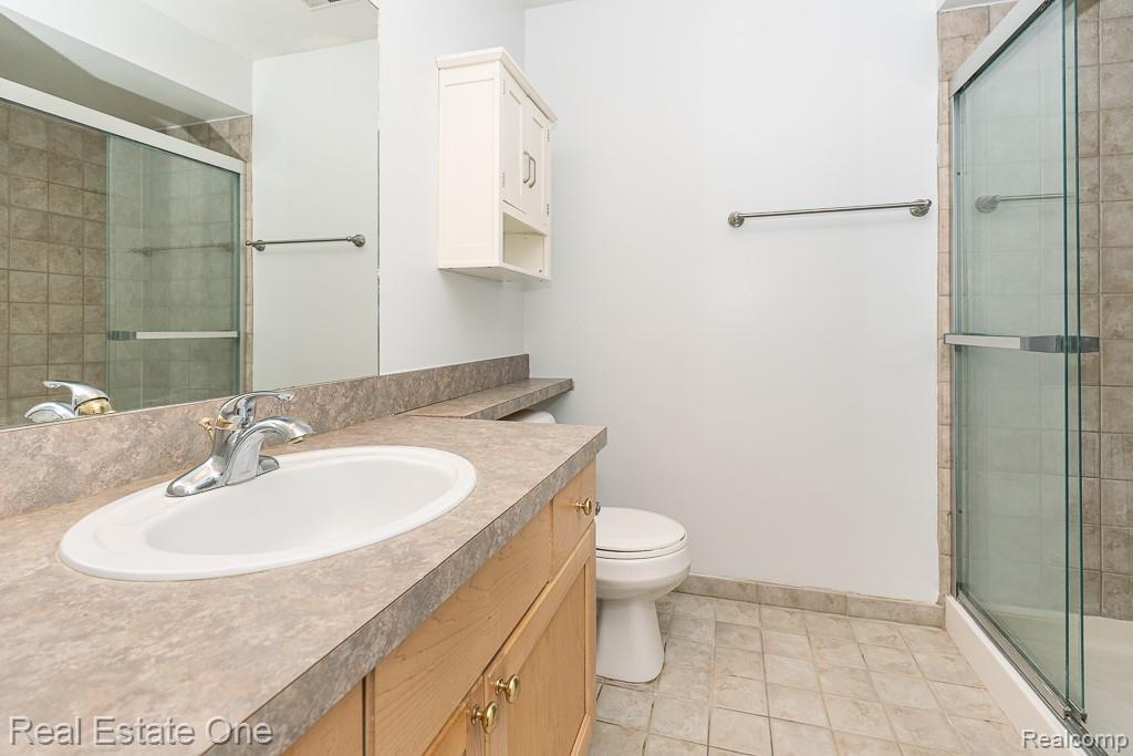 3491 Tremonte Circle Rochester, MI 48306 - Photo 16 of 37