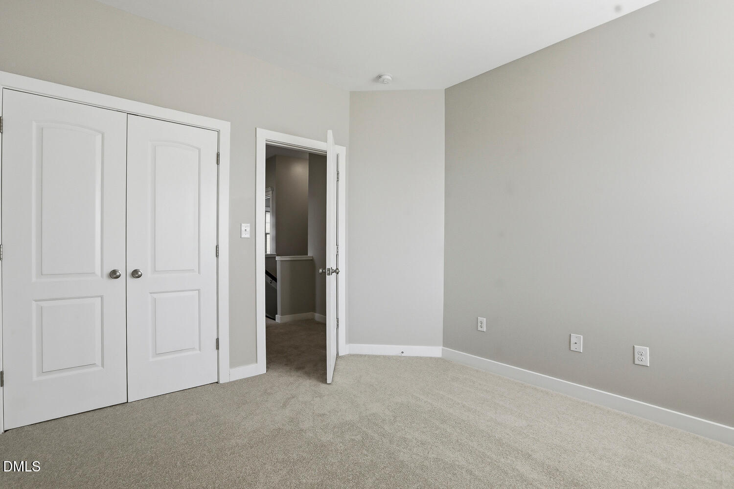 1605 Boyer Street Raleigh, NC 27610 - Photo 31 of 48 1605 Boyer St Raleigh NC 27610-large-034