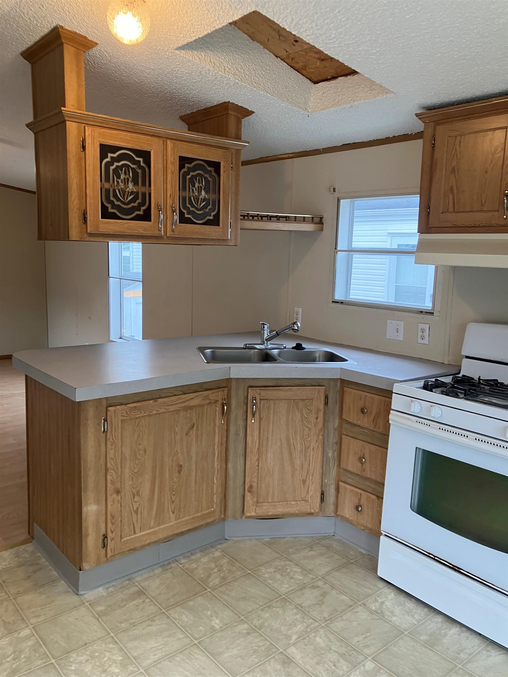 2120 South Riverside Drive, Unit 4 Beloit, WI 53511 - Photo 5 of 12