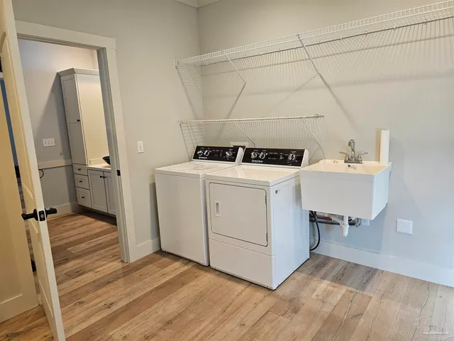 $650,000 | 1271 Ainsworth Drive, Gulf Breeze, FL 32563