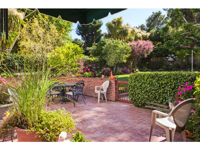 461 Fulton Road San Mateo, CA 94402 - Photo 13 of 14 a view of a chairs and table in the garden