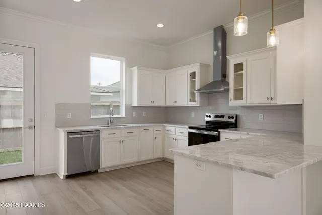 $319,000 | 1510 Kaliste Saloom Road, Unit 301, Lafayette, LA 70508