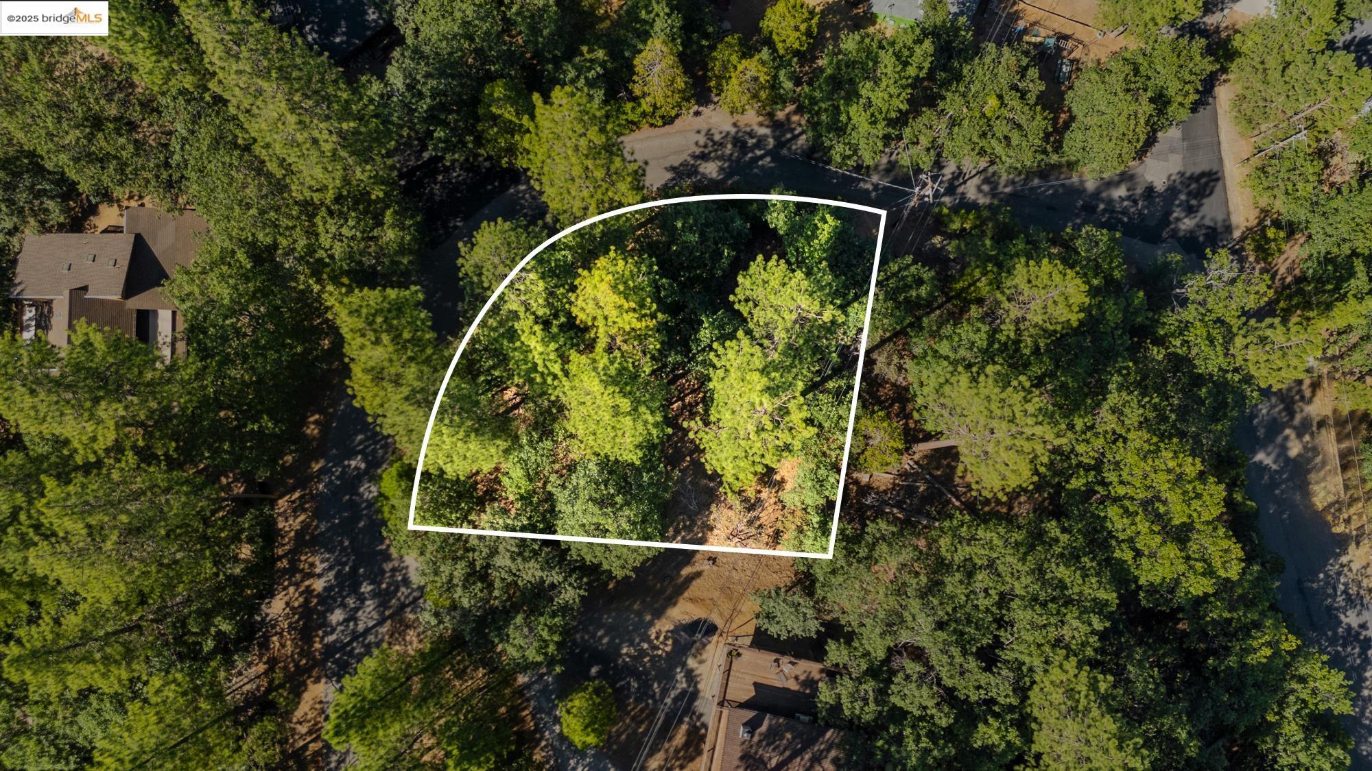 23983 Pack Trail Road Sonora, CA 95370 - Photo 2 of 10 Parcel overlay is an estimate of the property lines. Not a perfect depiction.