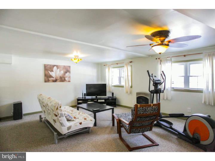216 Penn Oak Road Flourtown, PA 19031 - Photo 10 of 24 Family Room