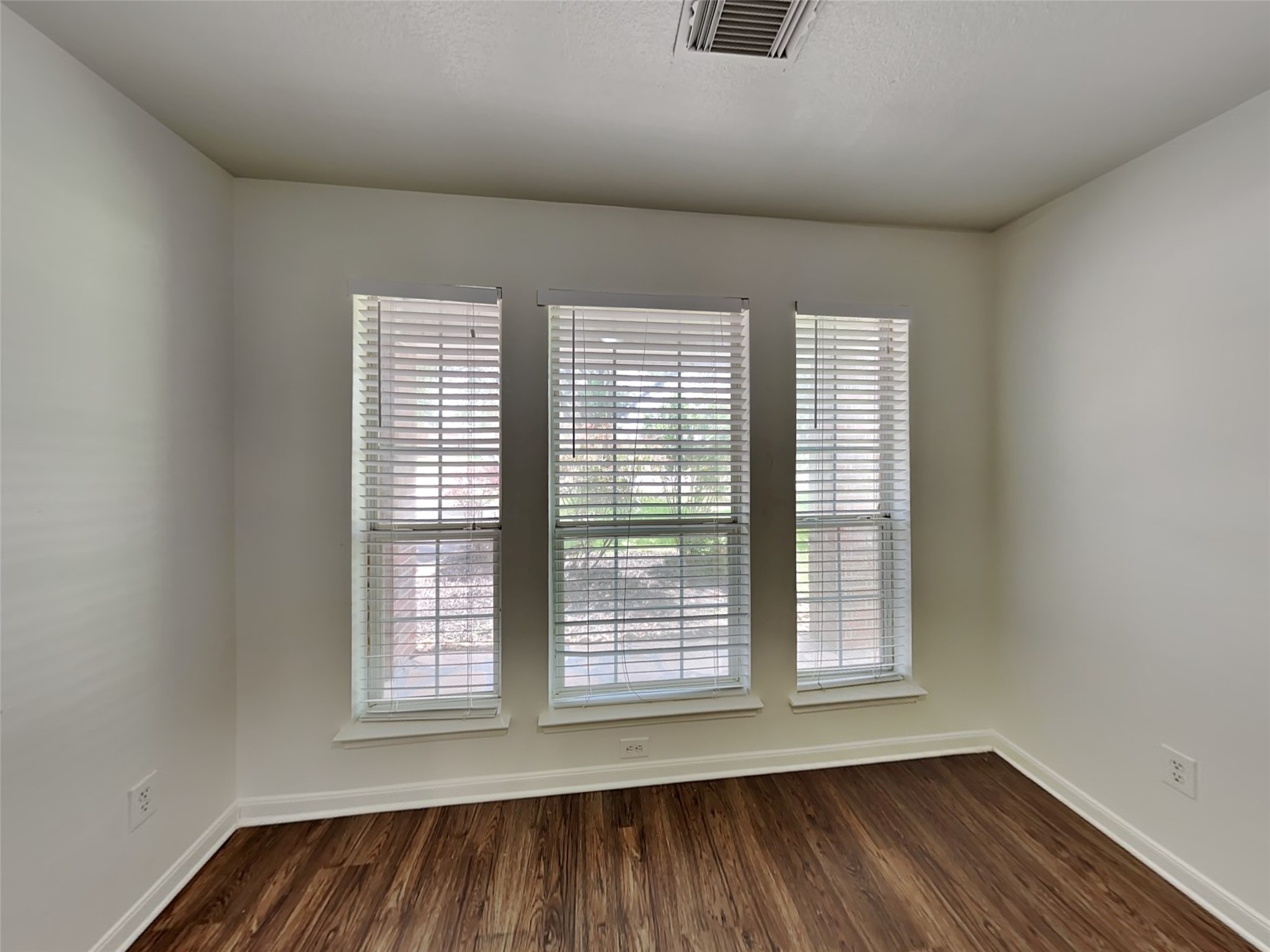 3915 Ridge Canyon Road Baytown, TX 77521 - Photo 6 of 19