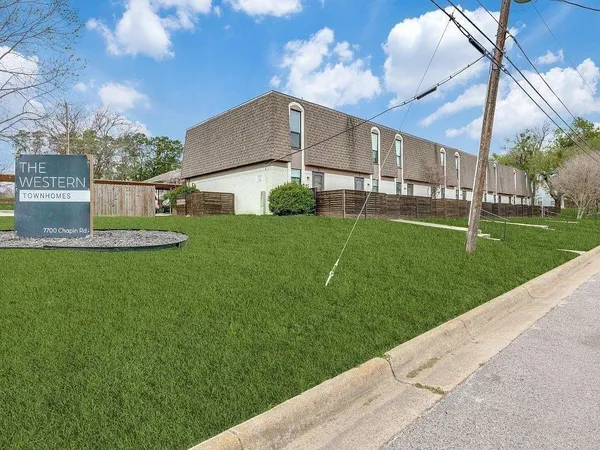 $1,300 | 7700 Chapin Road, Unit 7, Fort Worth, TX 76116