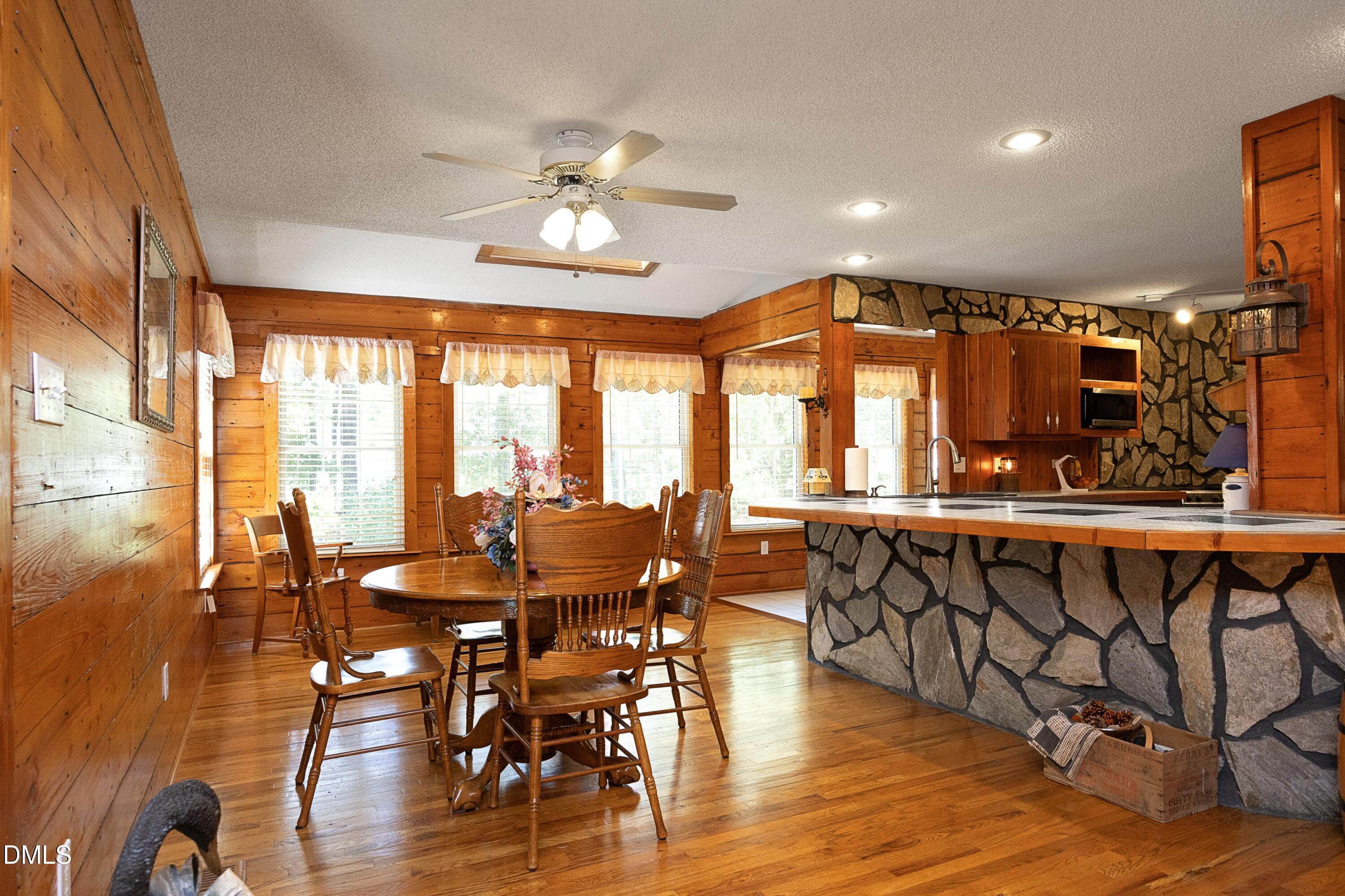 1746 Little Devine Road Selma, NC 27576 - Photo 23 of 79 27Breakfast