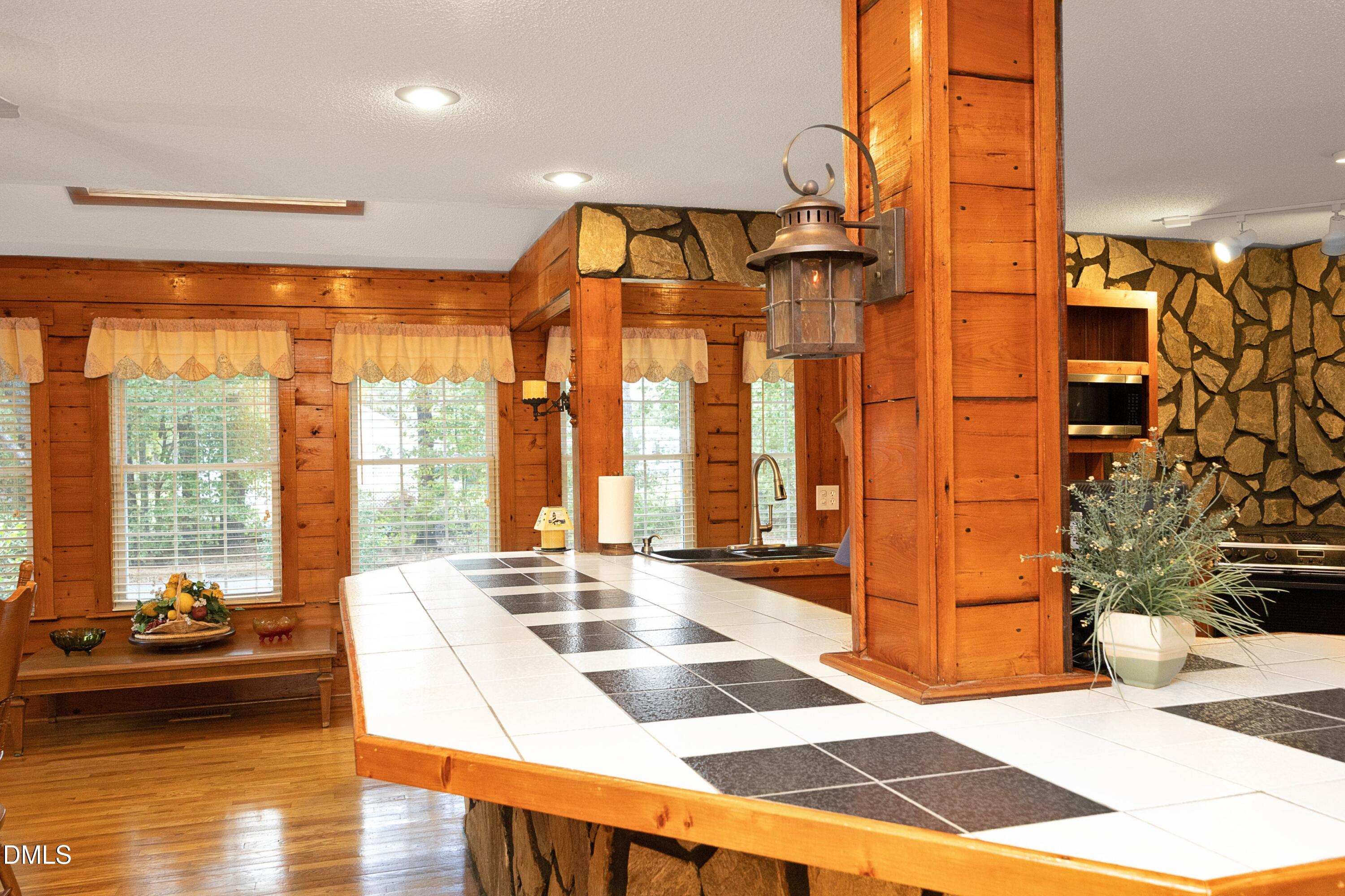 1746 Little Devine Road Selma, NC 27576 - Photo 26 of 79 24Kitchen