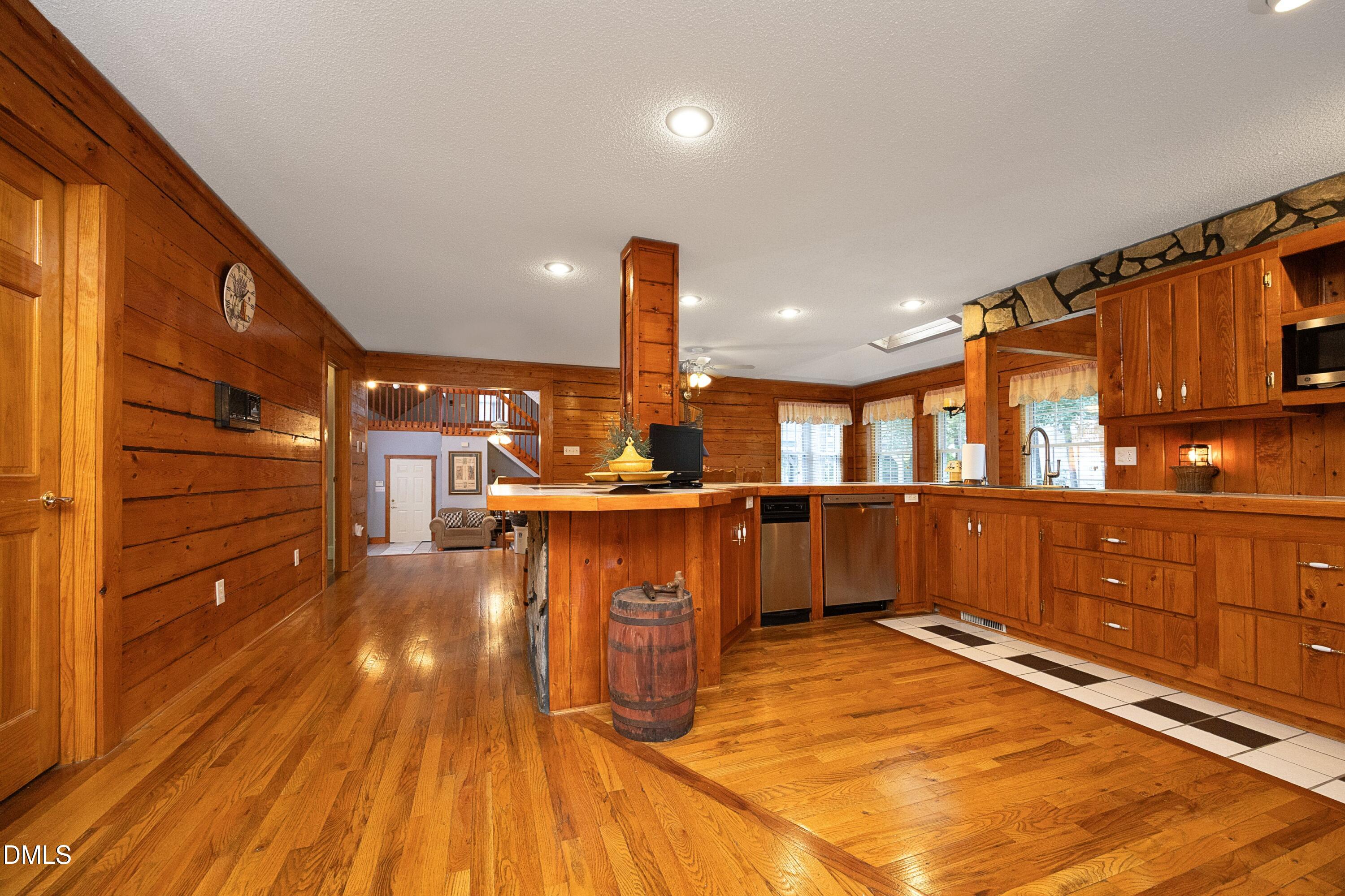 1746 Little Devine Road Selma, NC 27576 - Photo 28 of 79 21Kitchen (1)