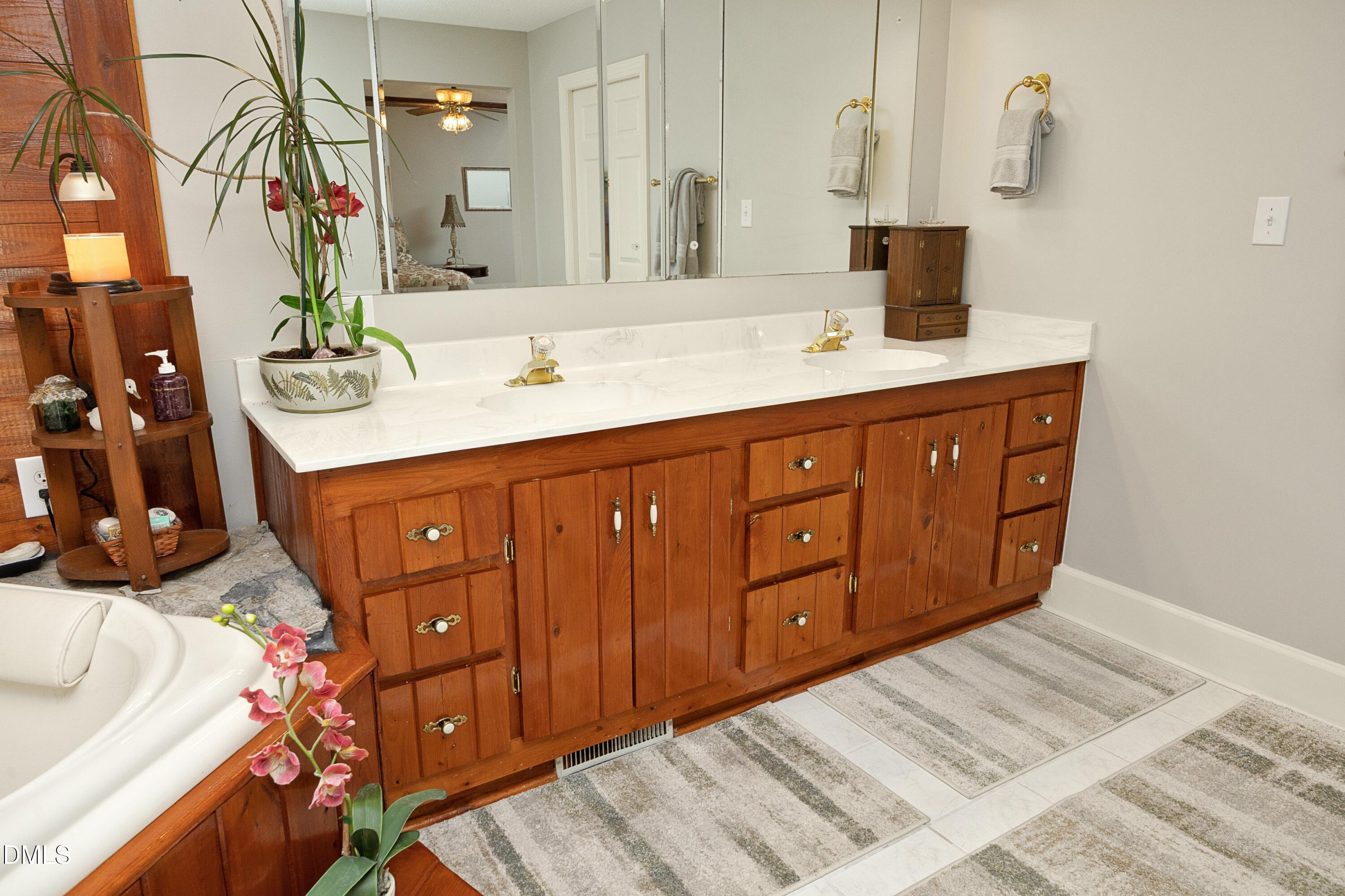 1746 Little Devine Road Selma, NC 27576 - Photo 35 of 79 41BathCabinets