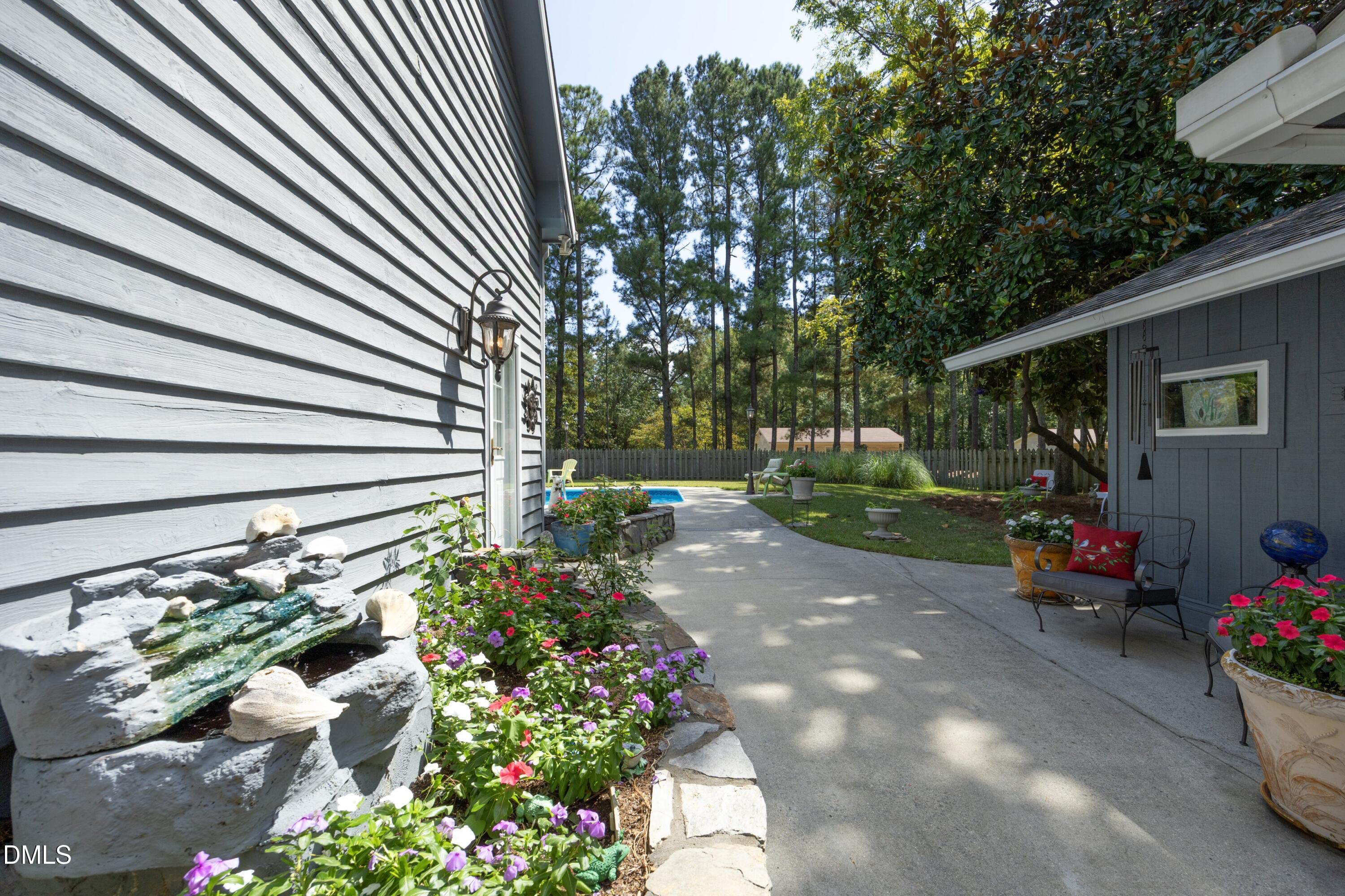 1746 Little Devine Road Selma, NC 27576 - Photo 54 of 79 63BackWalkway