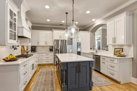 $2,950,000 | Undisclosed Address, Columbia, TN 38401