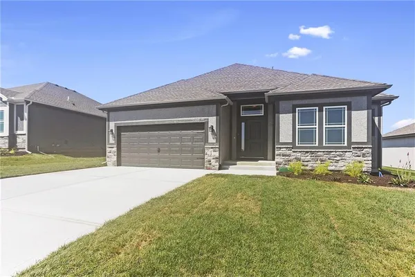 $491,040 | 11457 North Auburndale Circle, Kansas City, MO 64156
