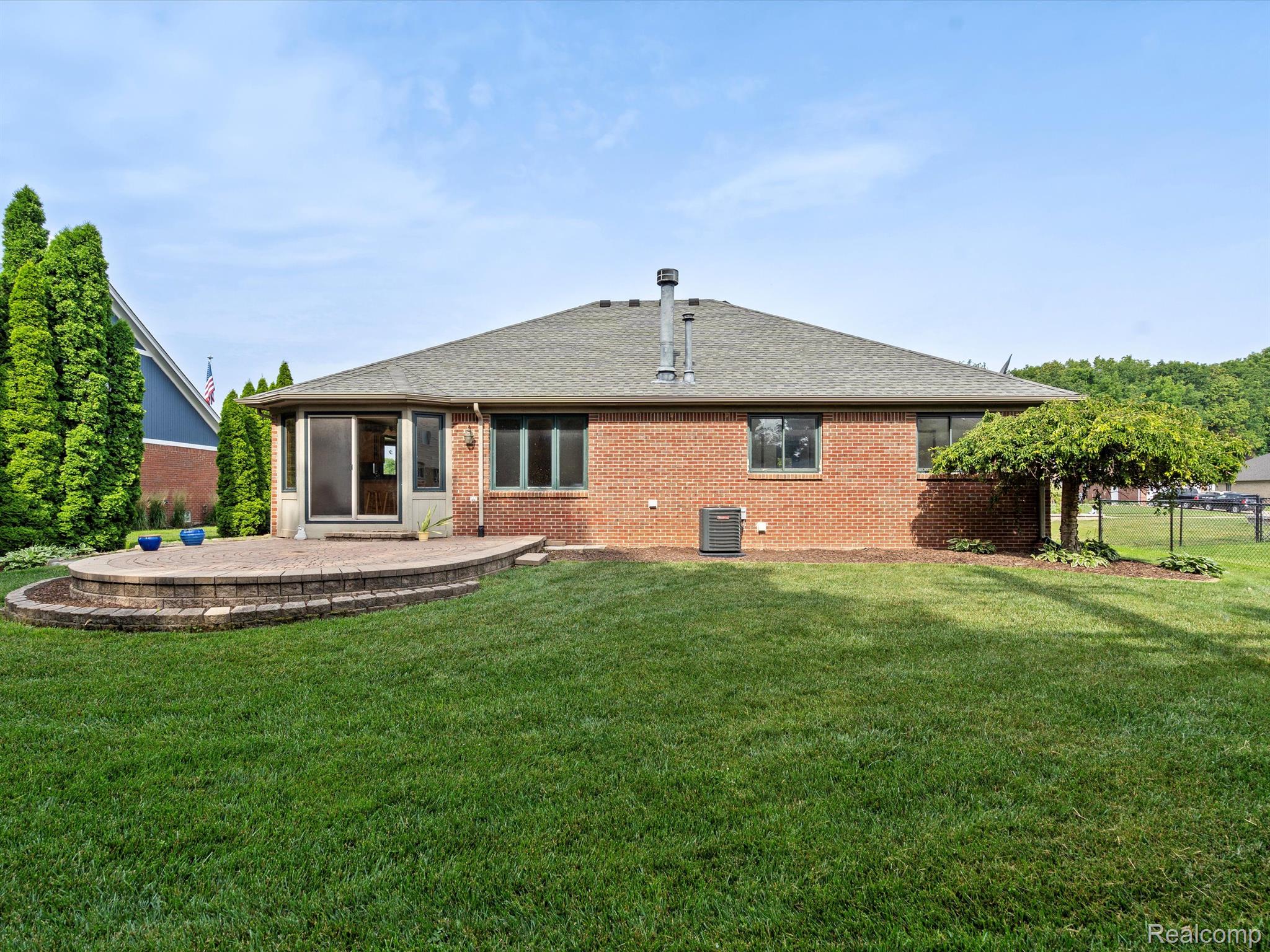 49446 Monte Road New Baltimore, MI 48047 - Photo 4 of 39 Gallery Image 4